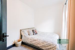 Photo 26- click for photo gallery